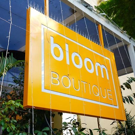 Bloom Boutique - Bandra Bombaim Exterior foto