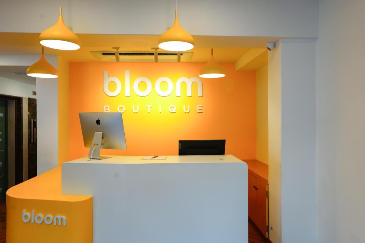 Bloom Boutique - Bandra Bombaim Exterior foto